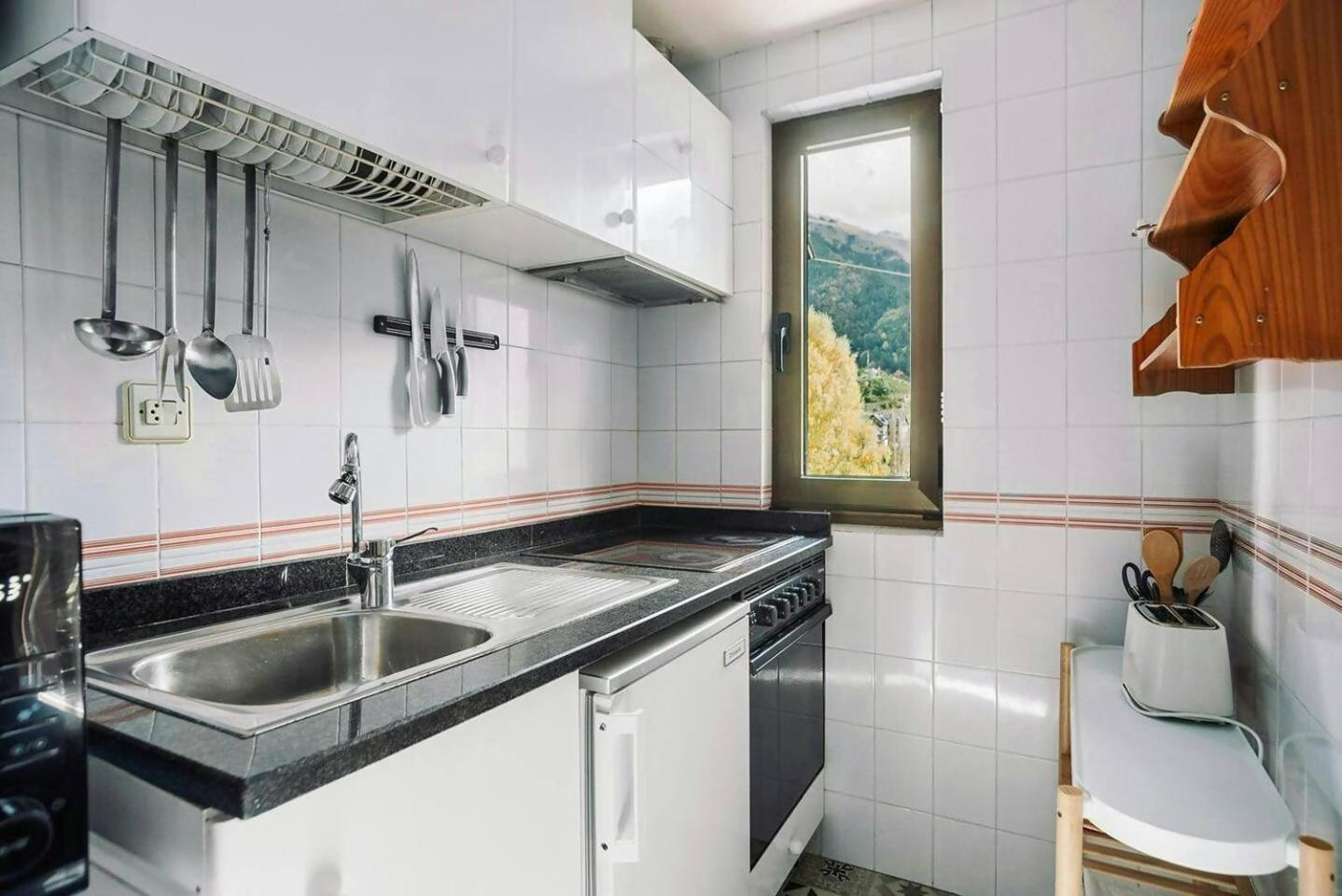 サジェント・デ・ガジェゴLa Casita Del Arbolアパートメント エクステリア 写真