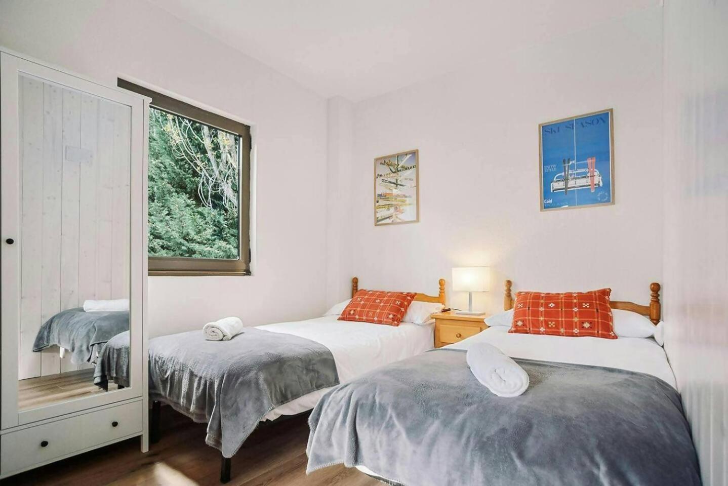 サジェント・デ・ガジェゴLa Casita Del Arbolアパートメント エクステリア 写真